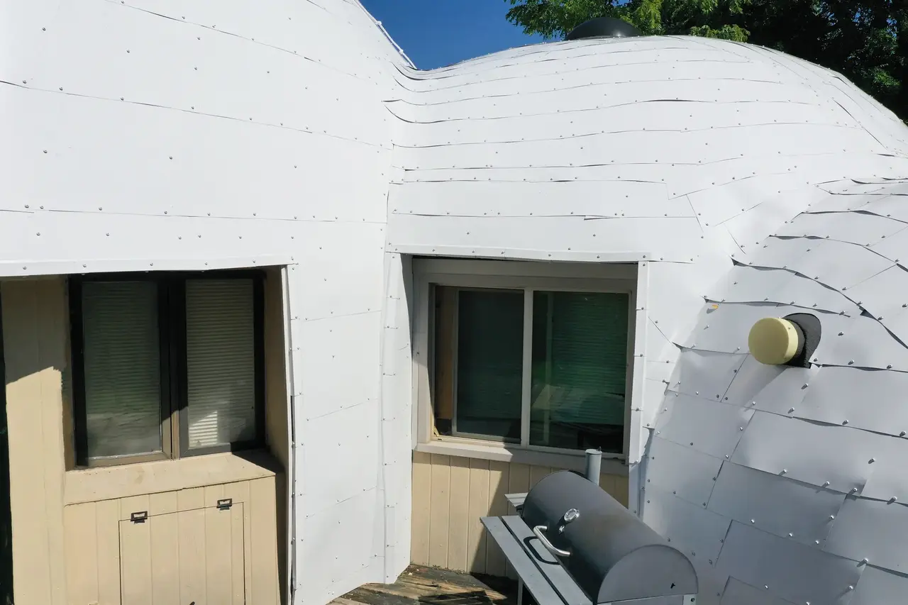 Stonebridge Cladding Des Moines Concrete Dome Home The Safest Place To Reside Dome Homes